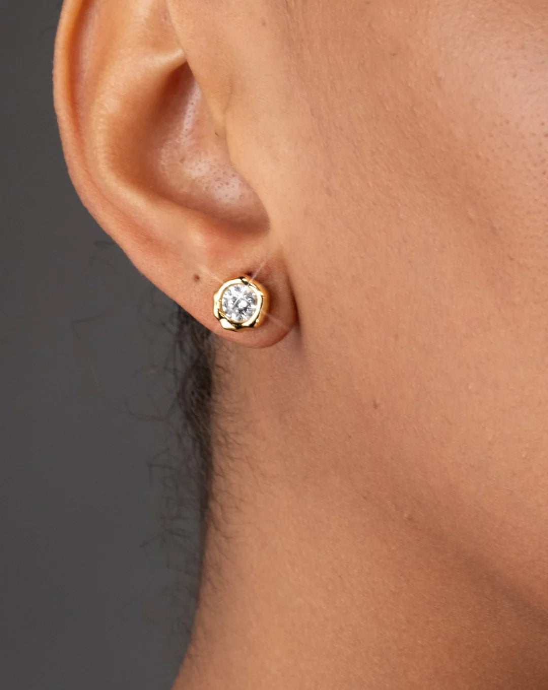 Asterales Molten Bezel Stud Earring - Gold