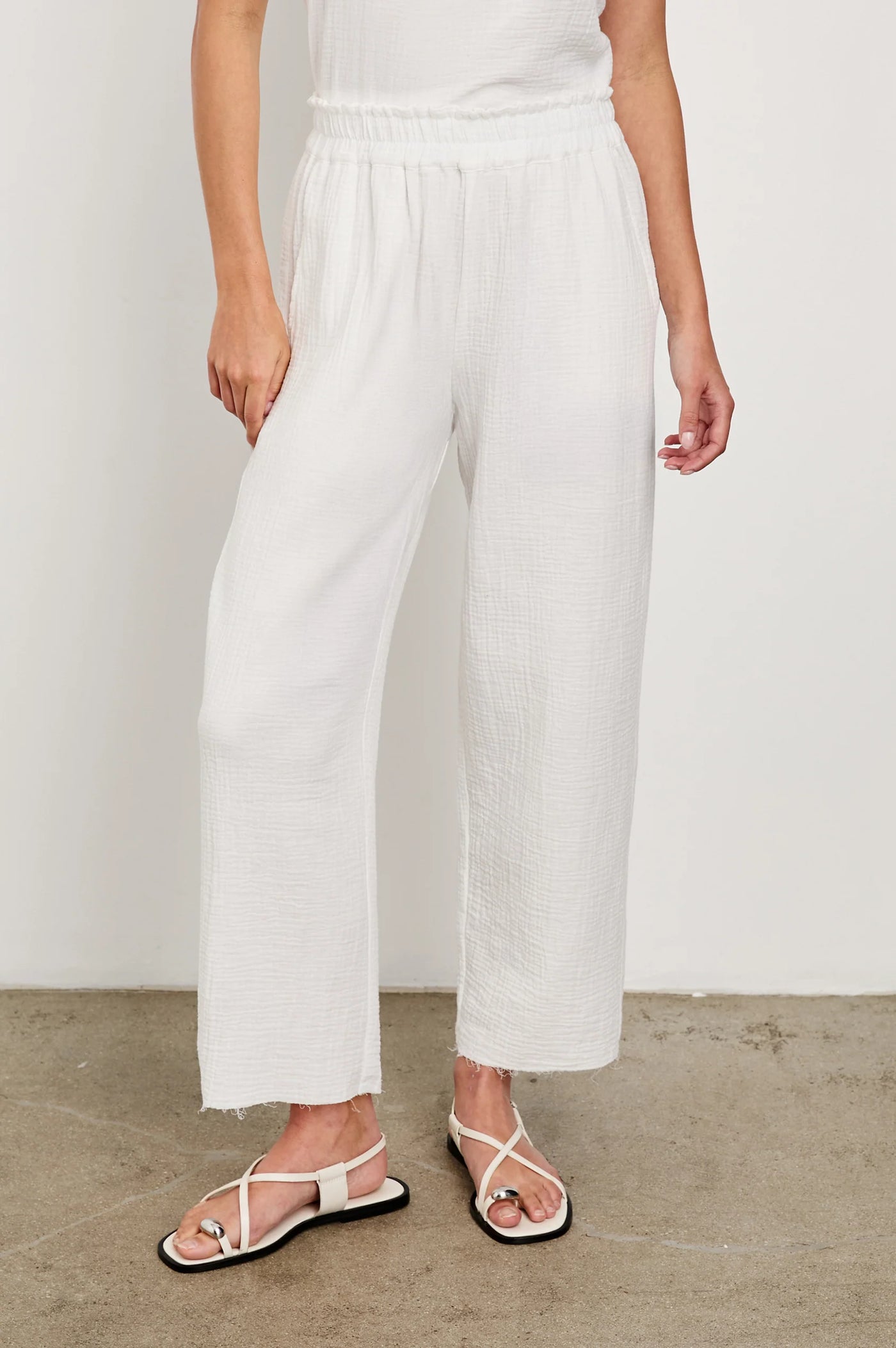 Leon Crop Pant - White – Coplons