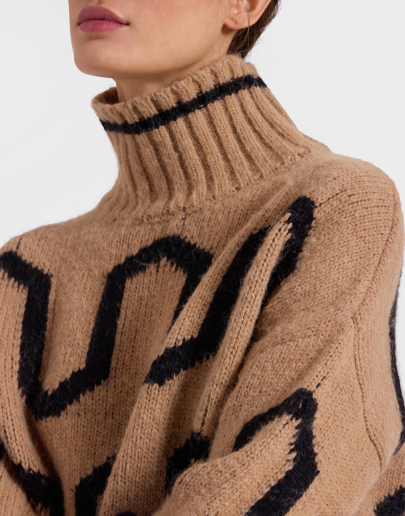 COMBER TURTLENECK - Camel & Lilac in Wool