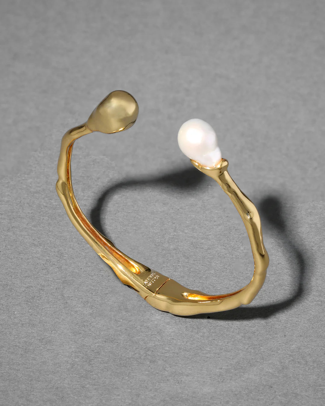 Perla Freshwater Pearl Hinge Cuff Bracelet