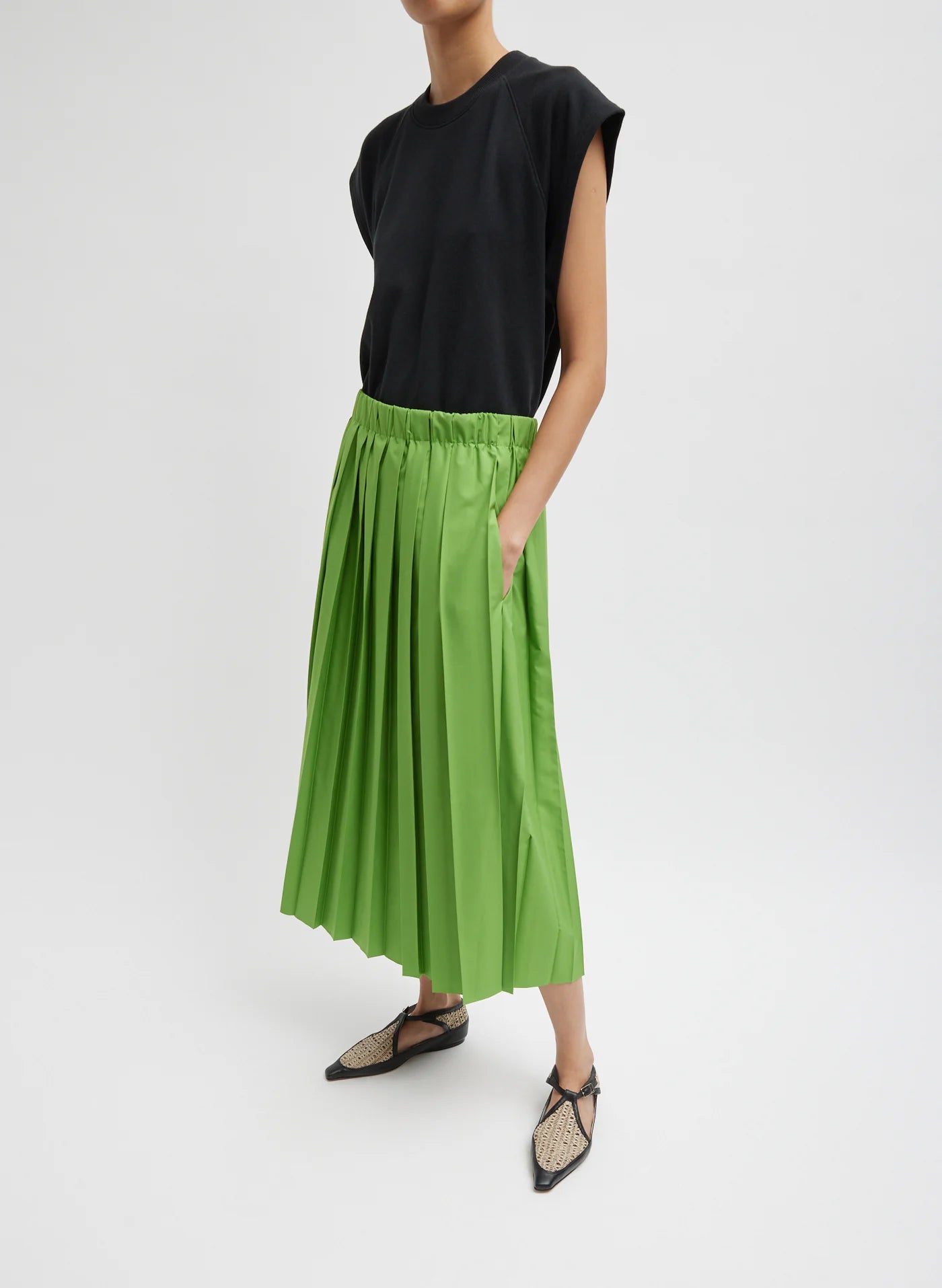 Nylon Pleated Pull On Skirt - Lime